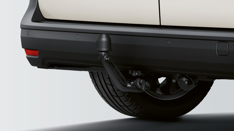 Dettaglio del gancio di traino montato su Nuovo Caddy Cargo Volkswagen.
