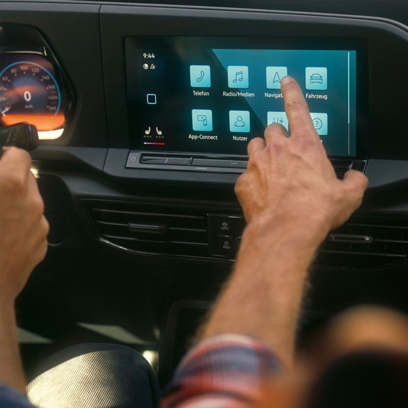 Navigationssystem i en VW Caddy.