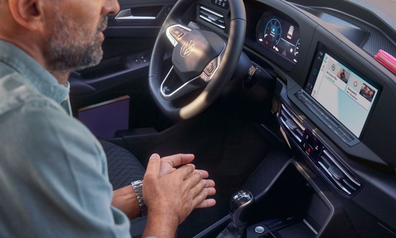 Votre smartphone est connecté à votre véhicule utilitaire Volkswagen grâce à We Connect.