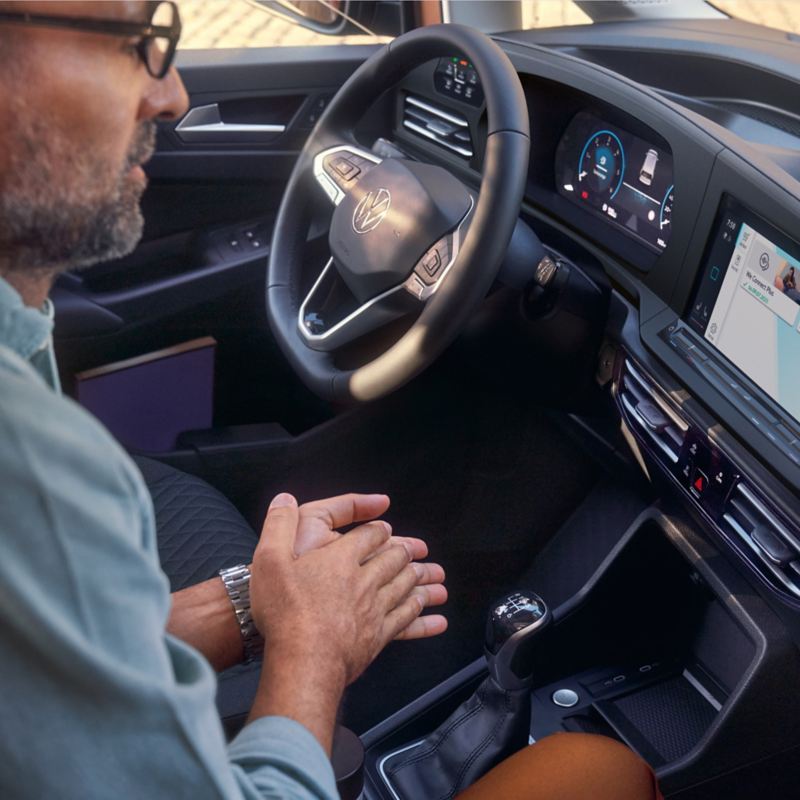 Your smartphone can be connected to your Volkswagen commercial vehicle thanks to We Connect.