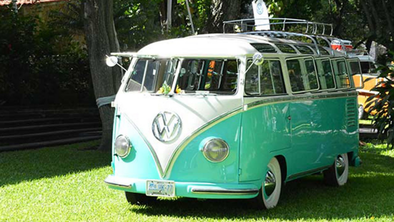 Combi VW - Auto clásico en el evento Combivencia 2018