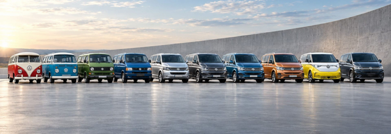 Furgonetas Volkswagen aparcadas en un ambiente abierto
