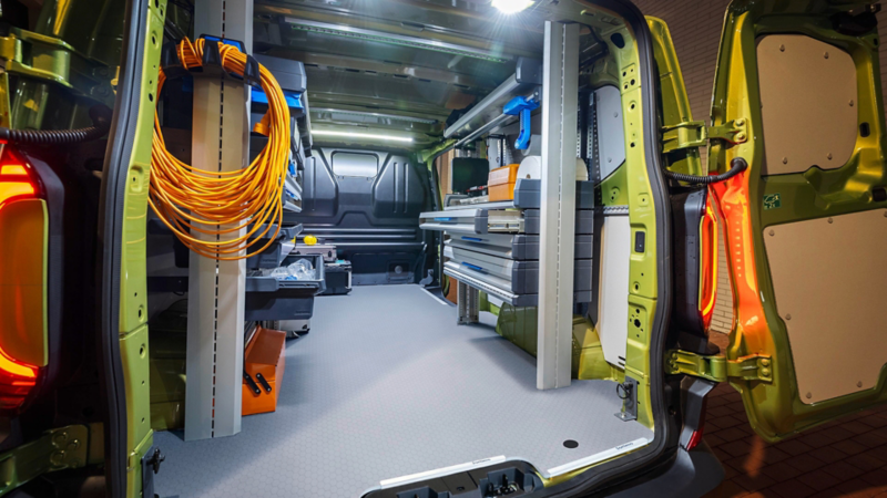 Interior de una Volskwagen Crafter cargada