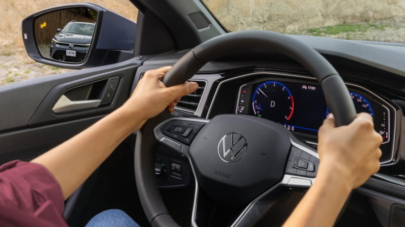 Cómo ahorrar gasolina: consejos de Volkswagen para mejorar el rendimiento del combustible y gastar menos dinero.