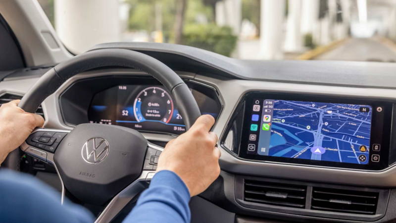 Cómo ahorrar gasolina: consejos de Volkswagen para mejorar el rendimiento del combustible y gastar menos dinero.