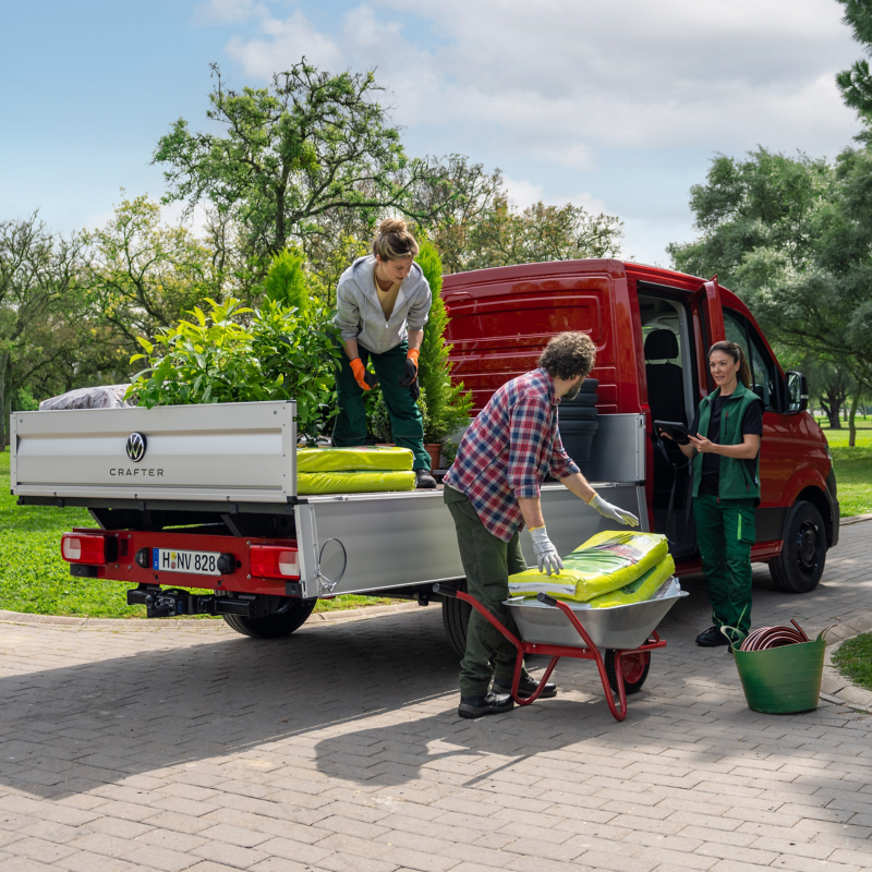 VW Crafter puutarhatyöntekijöiden käytössä