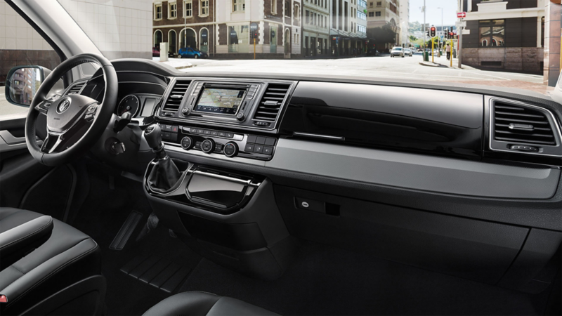 vw caravelle cockpit