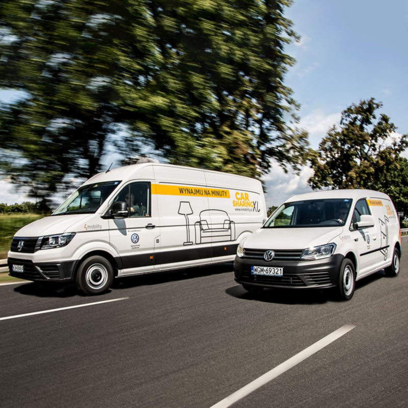 Crafter i Caddy w okleinie carsharingu na drodze