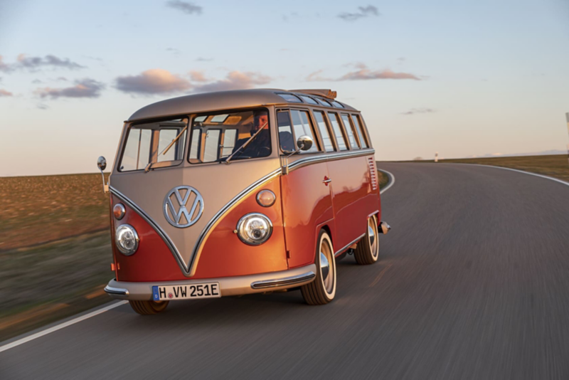 Combi sur la route