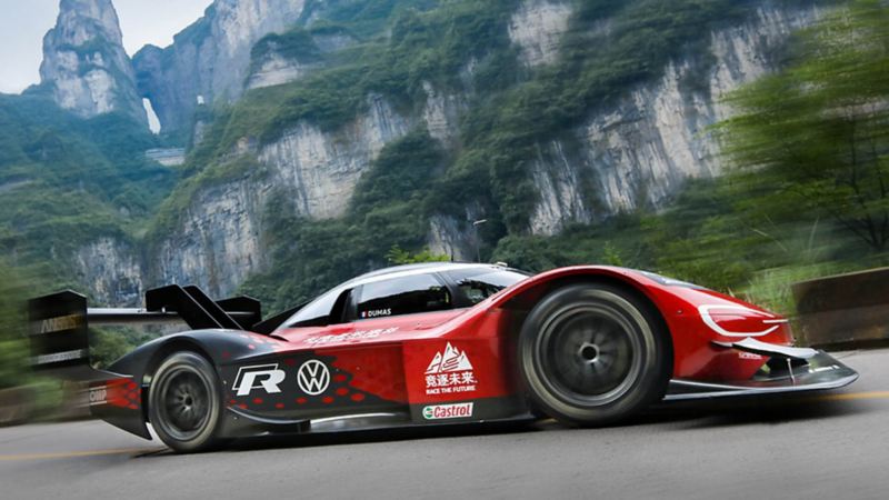 The Volkswagen ID.R in record-breaking form on Tianmen Mountain in China