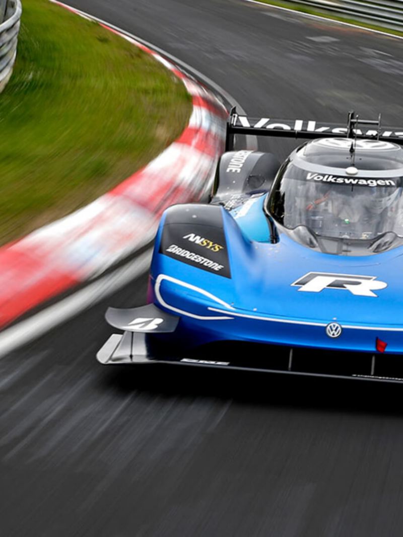 The Volkswagen ID.R sets the electric record on the Nürburgring-Nordschleife in 2019