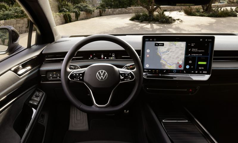 View of the digital cockpit in the VW ID.7. The functionality of the air conditioning system with the electric ventilation slots can be seen on the display.