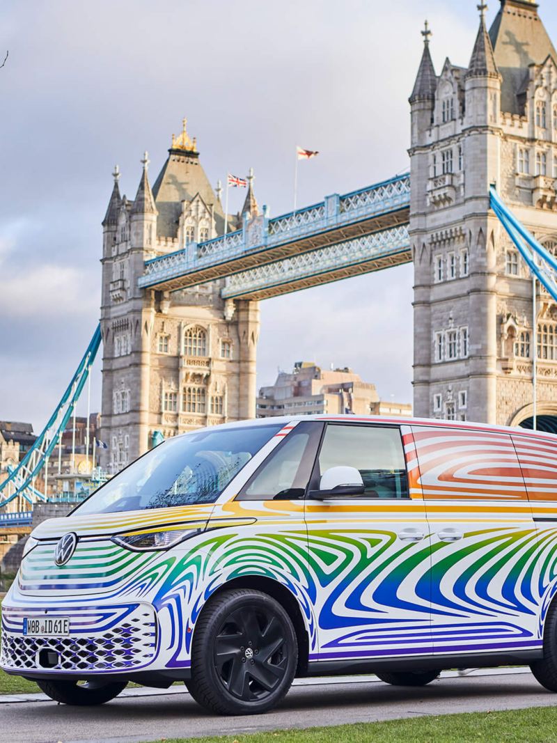 The #IDBuzz was spotted cruising some of the London's key landmarks in early February
