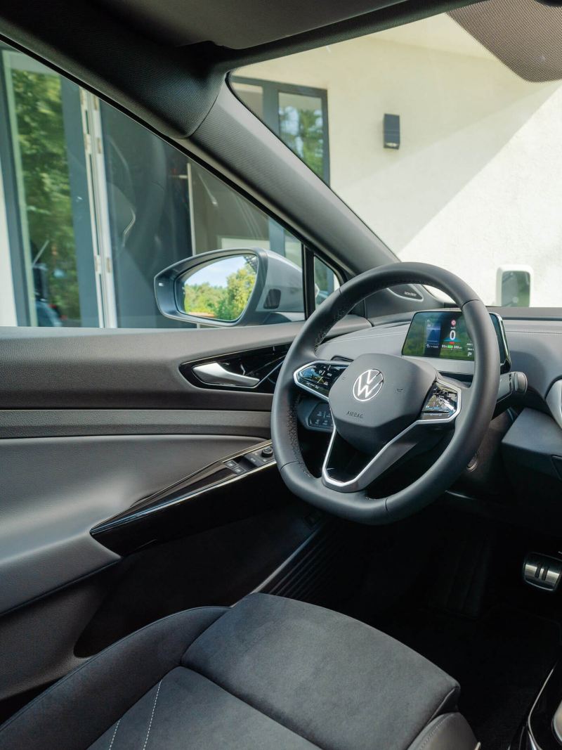 Interior front dash and steering wheel of the Volkswagen ID.5