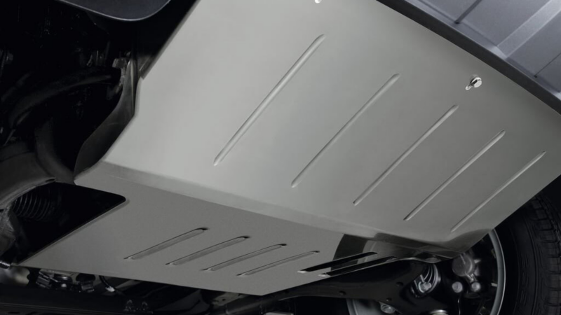 Amarok met motorbeschermplaat