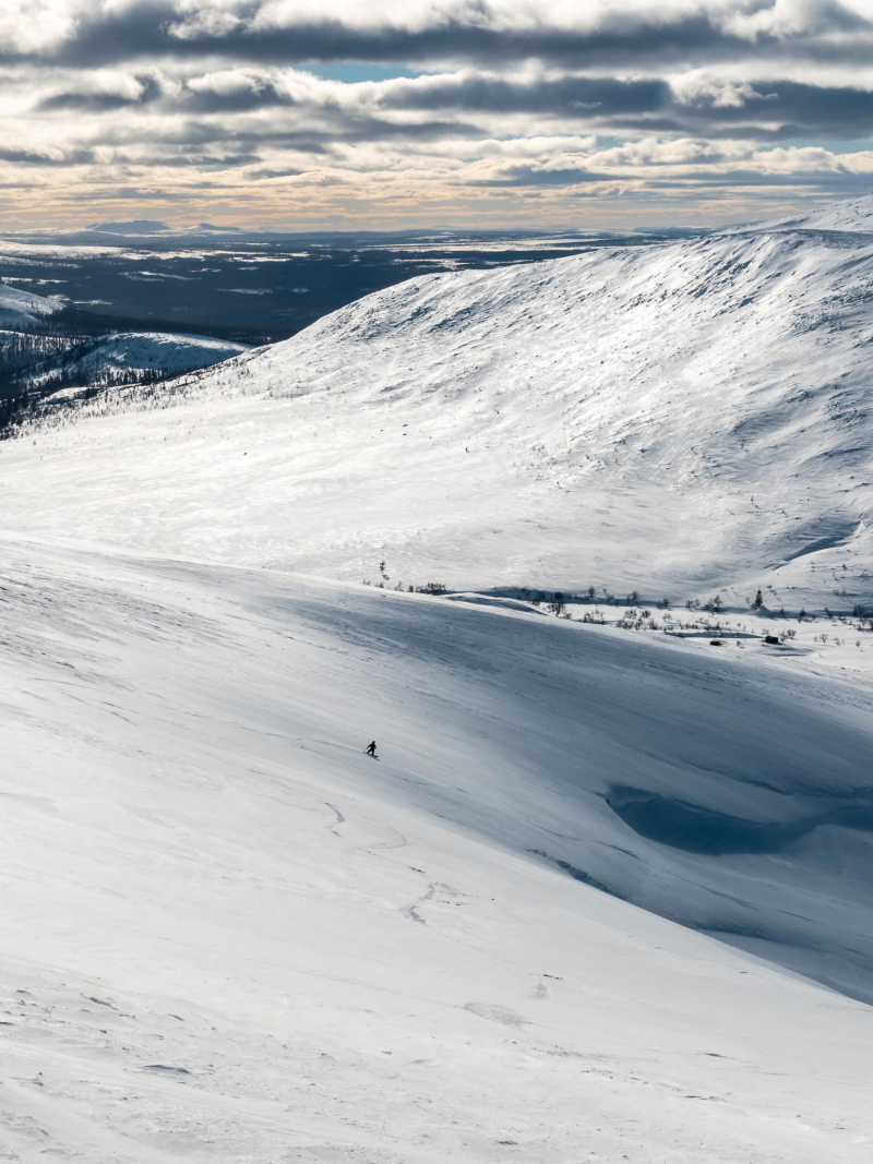Utförsåkning på Sonfjället.