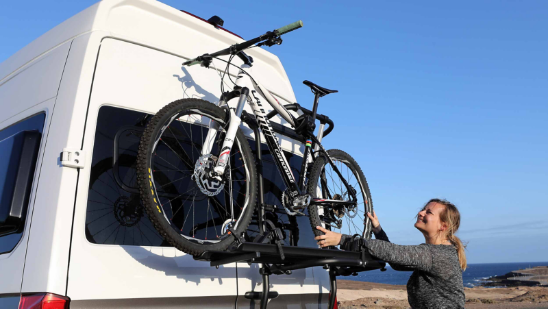 Praktiskt cykelställ till Volkswagen Grand California husbil