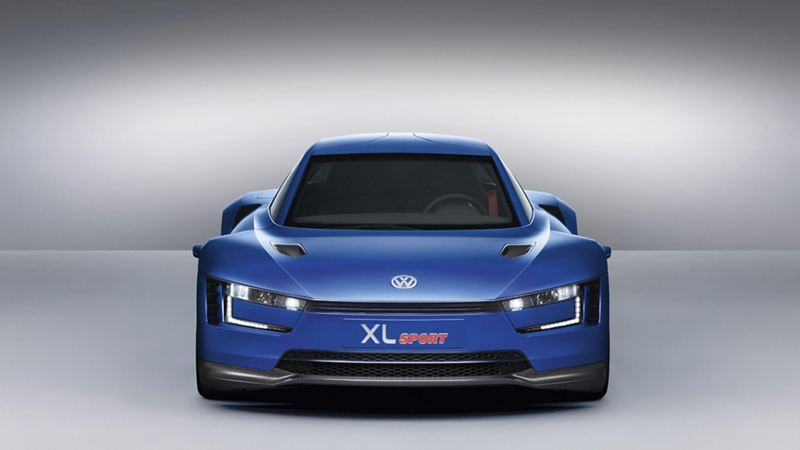 The front view of Volkswagens concept hybrid XL1 Sport