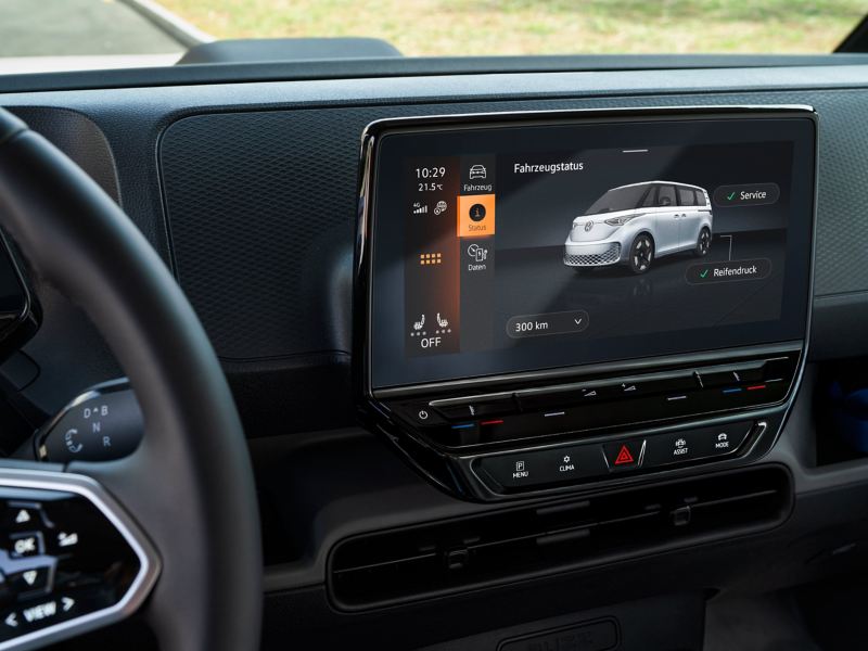 Radio och navigation på en stor touchskärm i en VW ID. Buzz Cargo elskåpbil