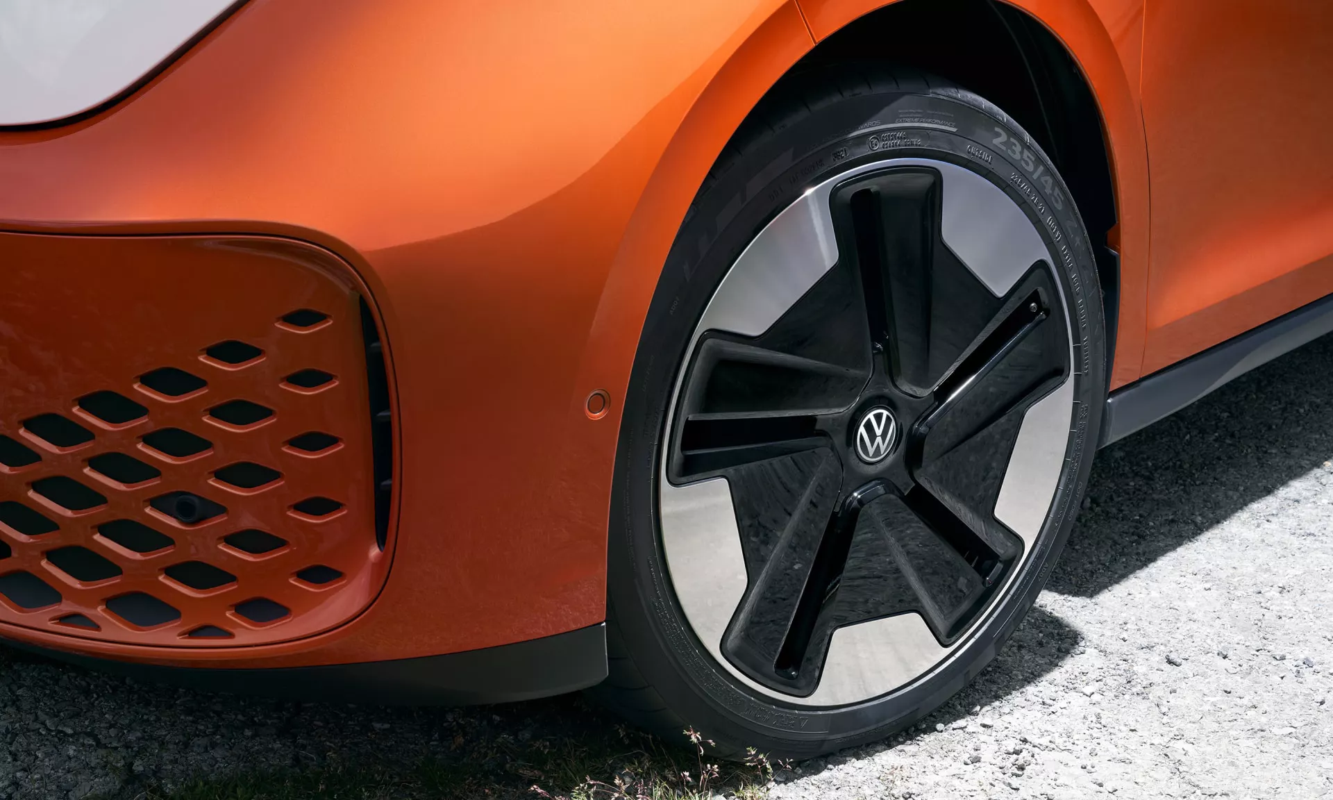 Volkswagen ID. Buzz 21-inch Bromberg alloy wheel