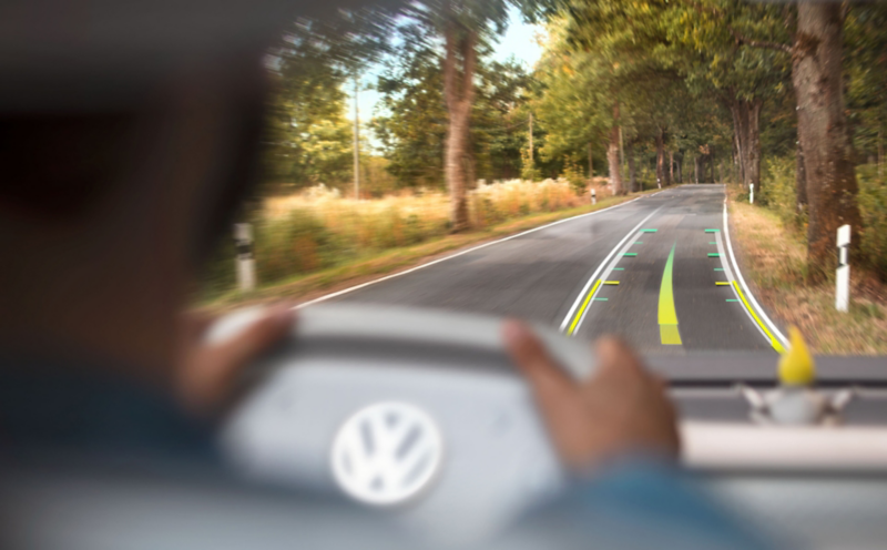 the AR-Head-Up-Display in the ID. Buzz navigates the driver without them having to take their eyes off the road