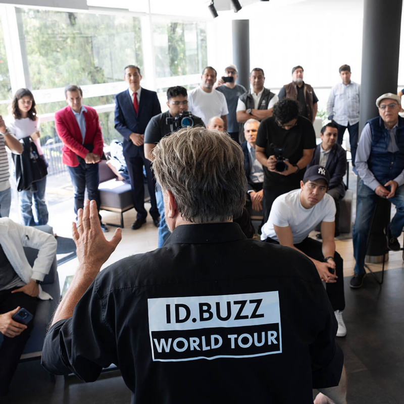 ID. Buzz World visito México