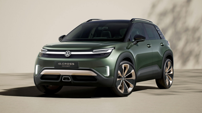 L'ID. CROSS Concept de 3/4 avant sur un fond neutre.