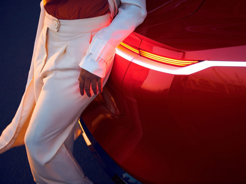 Detailaufnahme der LED-Heckscheinwerfer des ID. Vizzion