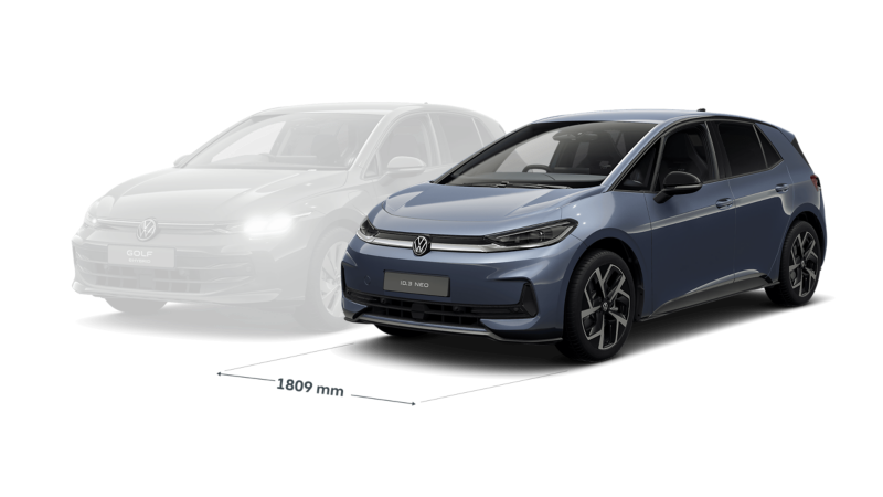 Front three-quarter view of a grey VW ID.3 Neo with the width displayed compared to a Golf.
