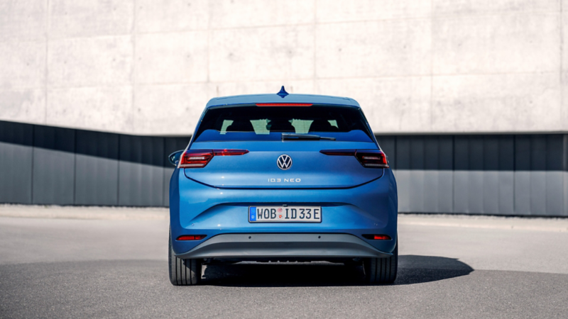 Der neue ID.3 Neo von hinten