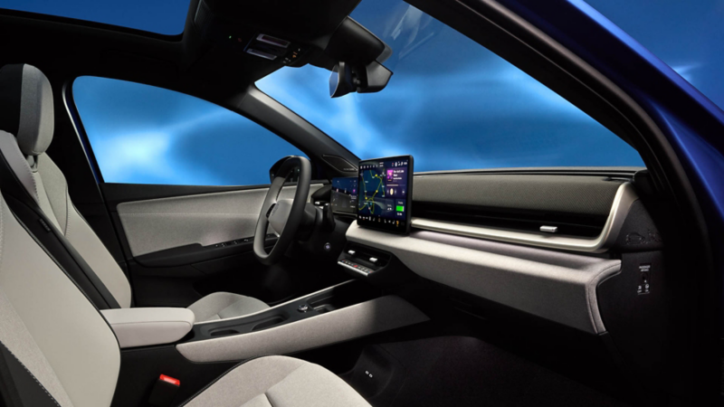 Blick ins Cockpit des Volkswagen ID. Polo mit Digitaldisplay und zentralem Touchscreen.