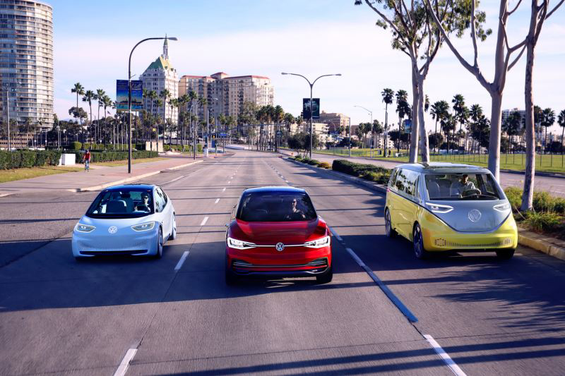 Varios Volkswagen eléctricos