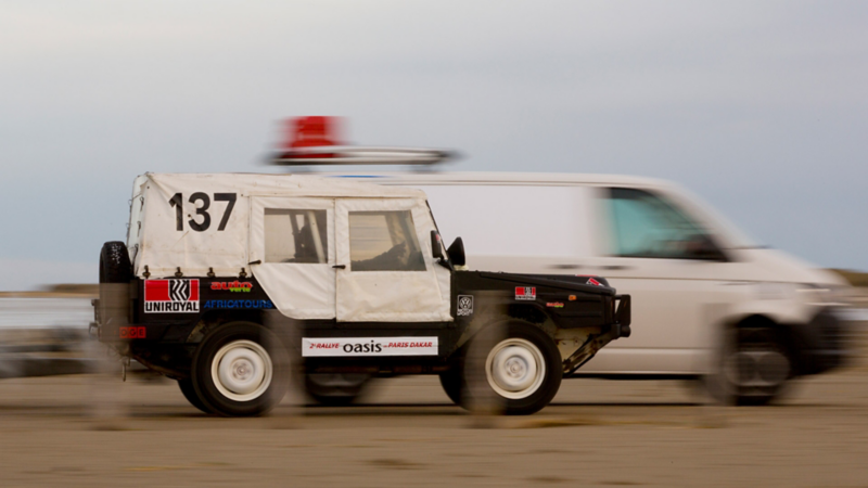Iltis tävlar mot VW Transporter