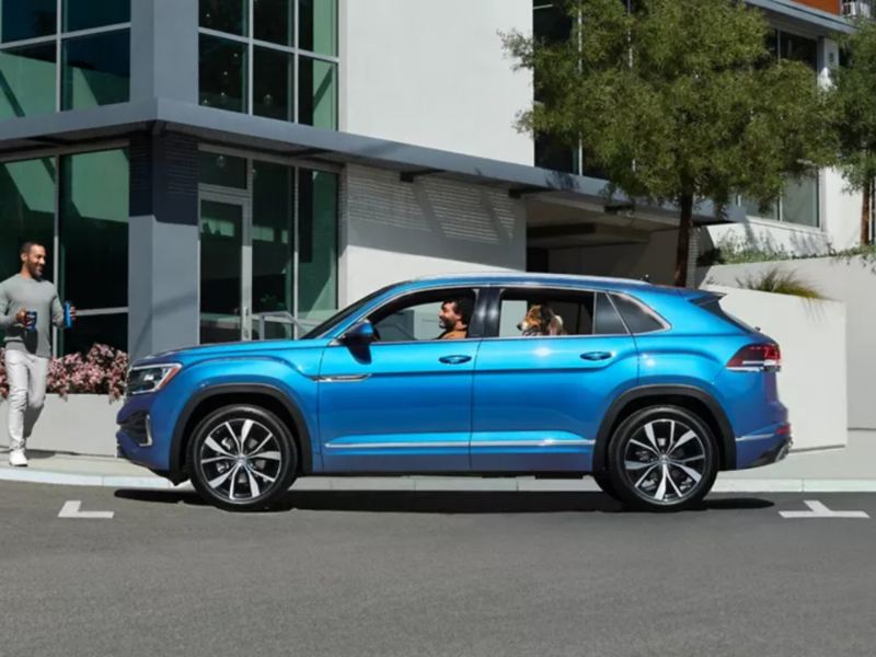 El VW azul con IQ.Drive es estándar.