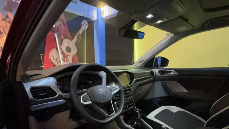 Interior de Taigun 2023 en la exposición de Mundo Pixar, ubicada en Ciudad de México. 