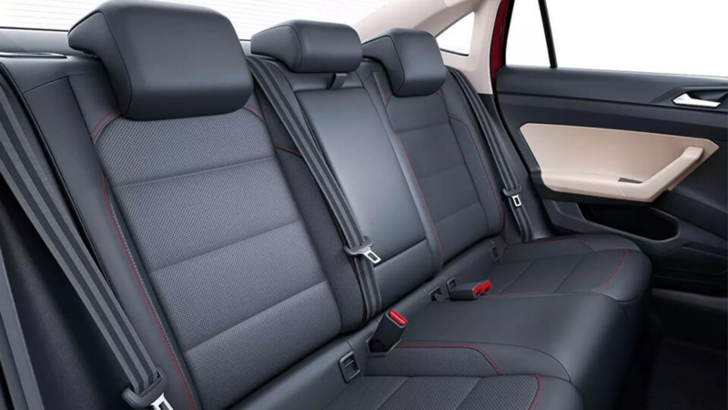Virtus 3 Headrests at Rear