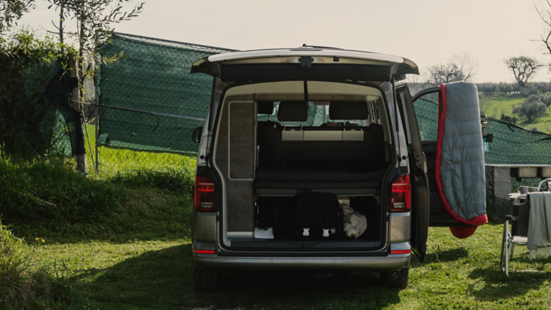 Le coffre du VW Agribus.