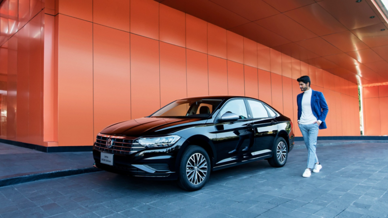 Carro deportivo Jetta Wolfsburg Edition de Volkswagen equipado con tecnología y seguridad, disponible en Consecionarios VW
