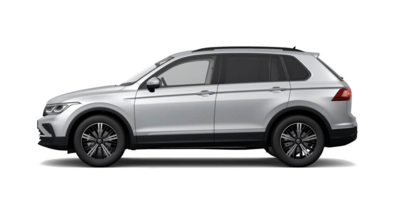 Volkswagen Tiguan blanco visto de costado sobre fondo blanco