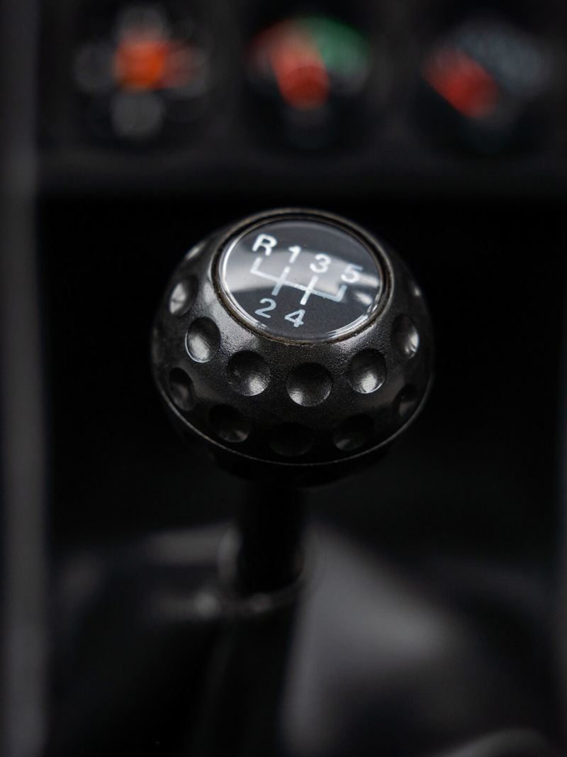 An old gearstick in a VW Golf GTI