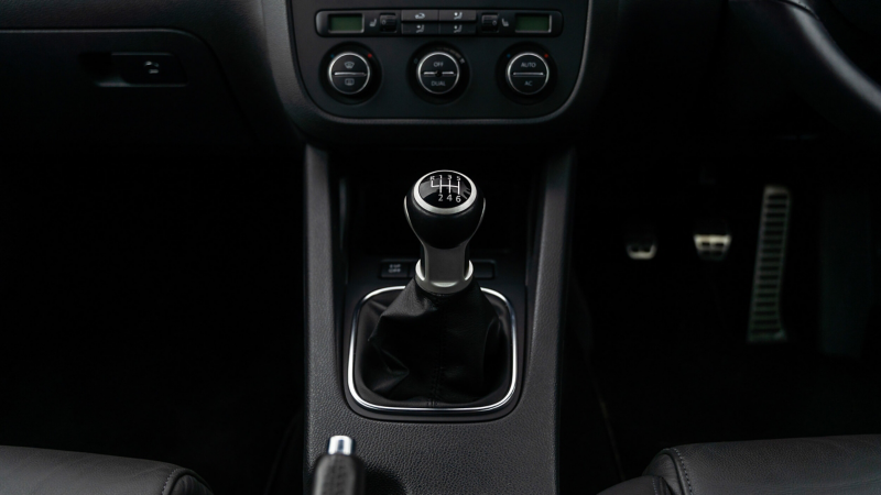 The gearstick in a Mk 5 VW Golf GTI