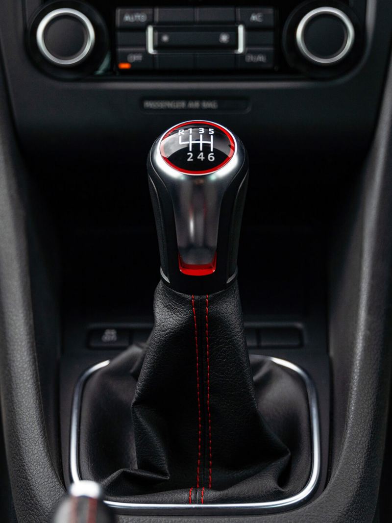 The gearstick in a Mk 6 VW Golf GTI