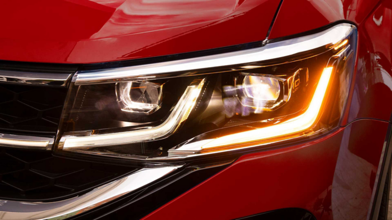 Luces de led en camioneta 2022 Taos de Volkswagen.