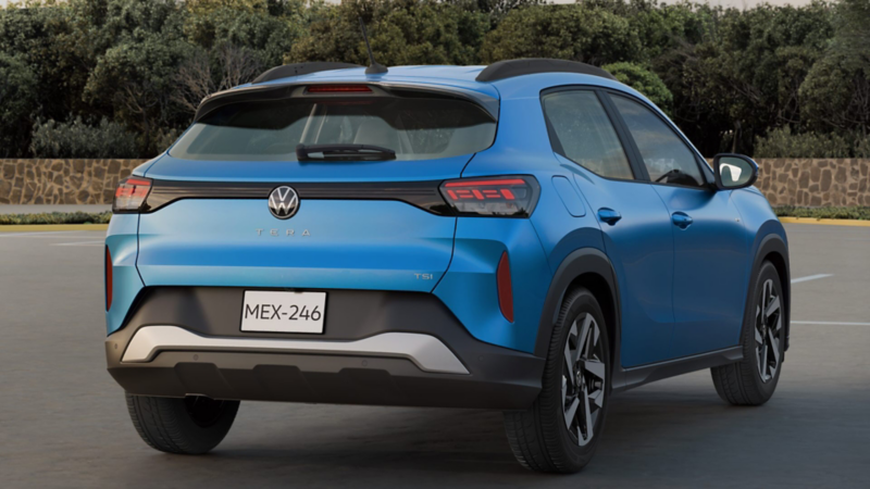 Tera Volkswagen 2026. SUV subcompacto de color azul. Nuevo auto VW en México.