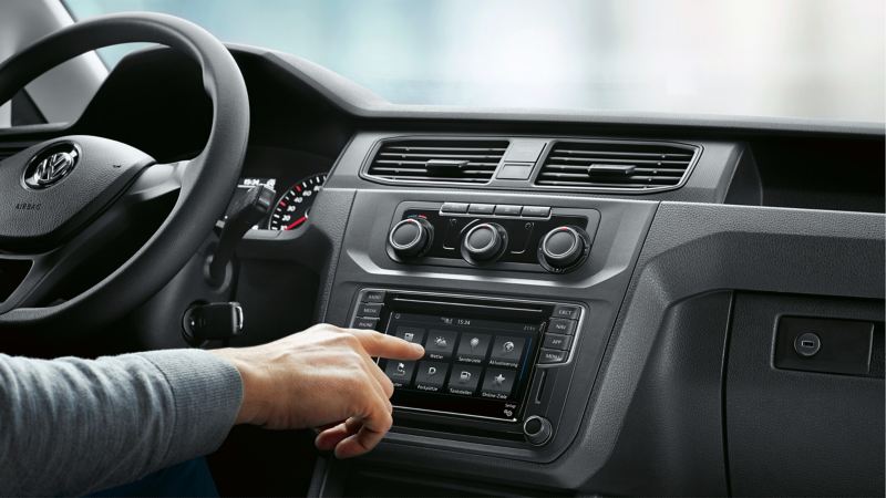 Car-Net voorziet de bestuurder direct in het dashboard van alle belangrijke informatie.