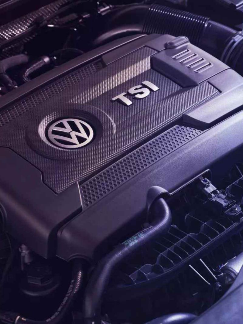TSI significa Turbocharged Stratified Injection. Es un motor pequeño, pero potente y rendidor. Conoce más con Volkswagen.