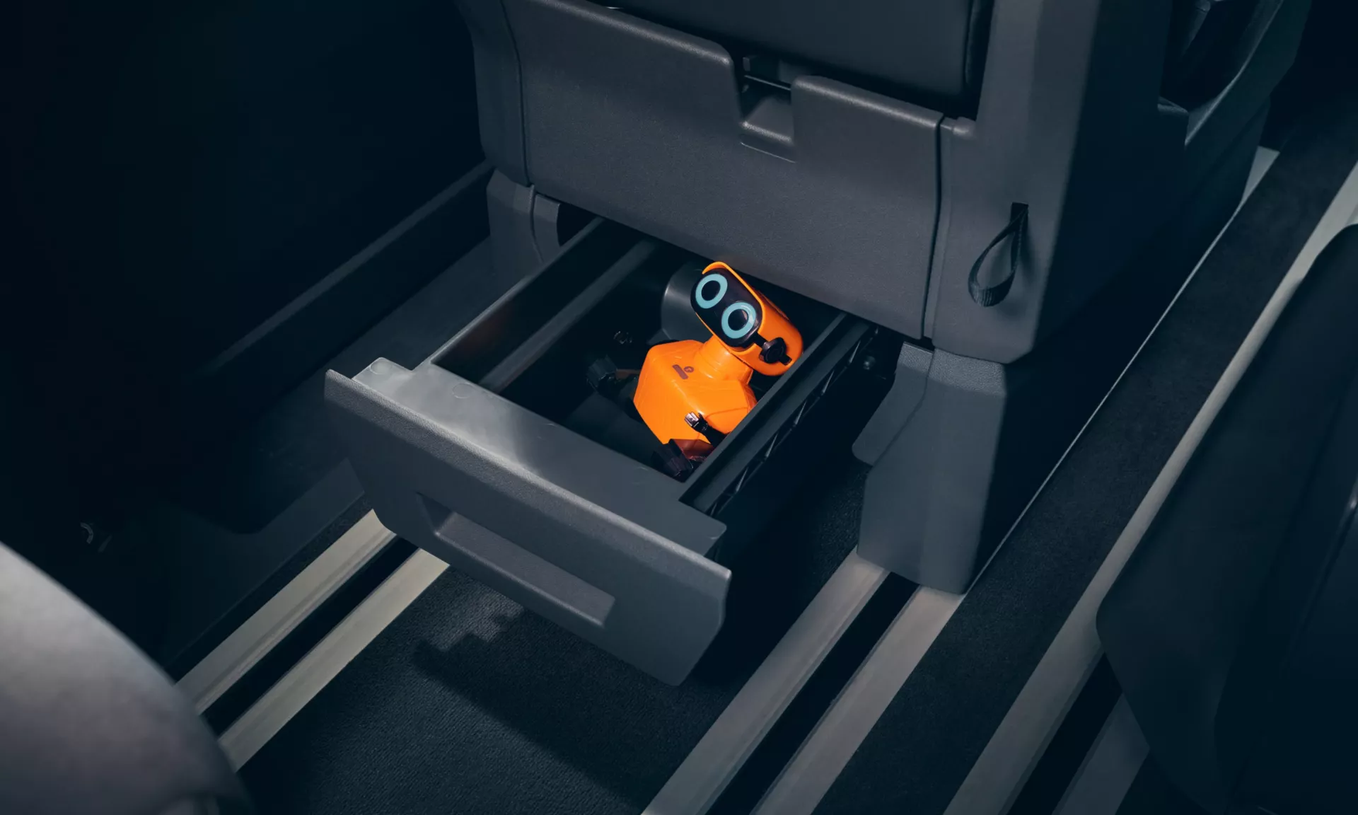 Volkswagen Caravelle passenger compartment storage
