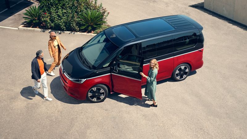 Volkswagen previews T7 Multivan head of June release - Autoblog