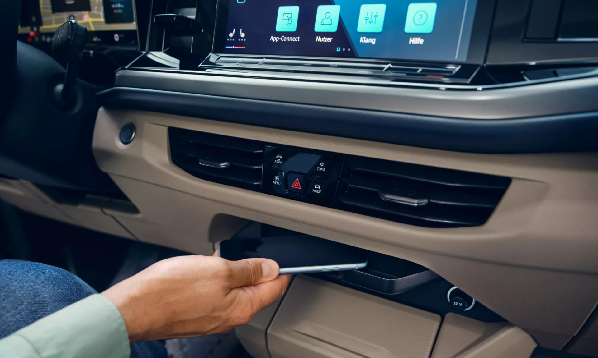 Volkswagen Caravelle storage compartment