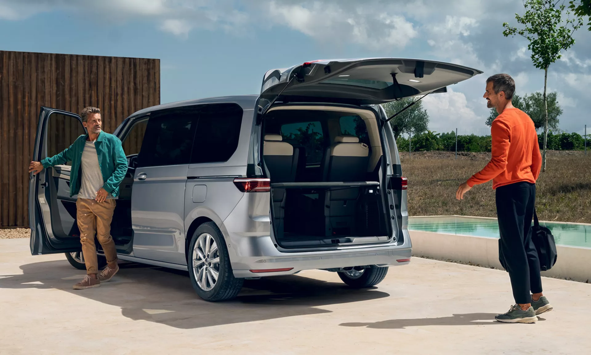 Volkswagen Caravelle with open rear lid